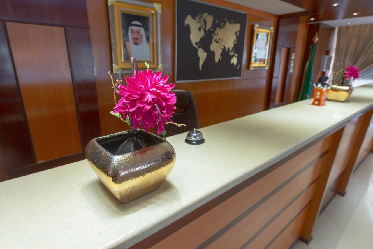 Praha Hotel Jeddah Exterior photo