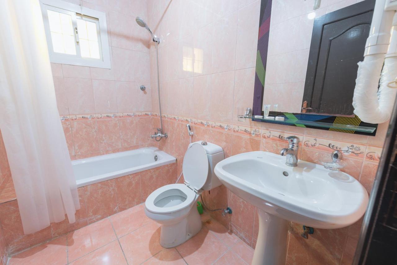 Praha Hotel Jeddah Exterior photo